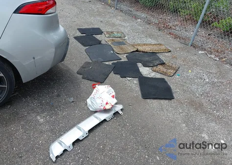 2020 Toyota Corolla Se z USA, uszkodzony, nr VIN 5YFS4RCE3LP042973